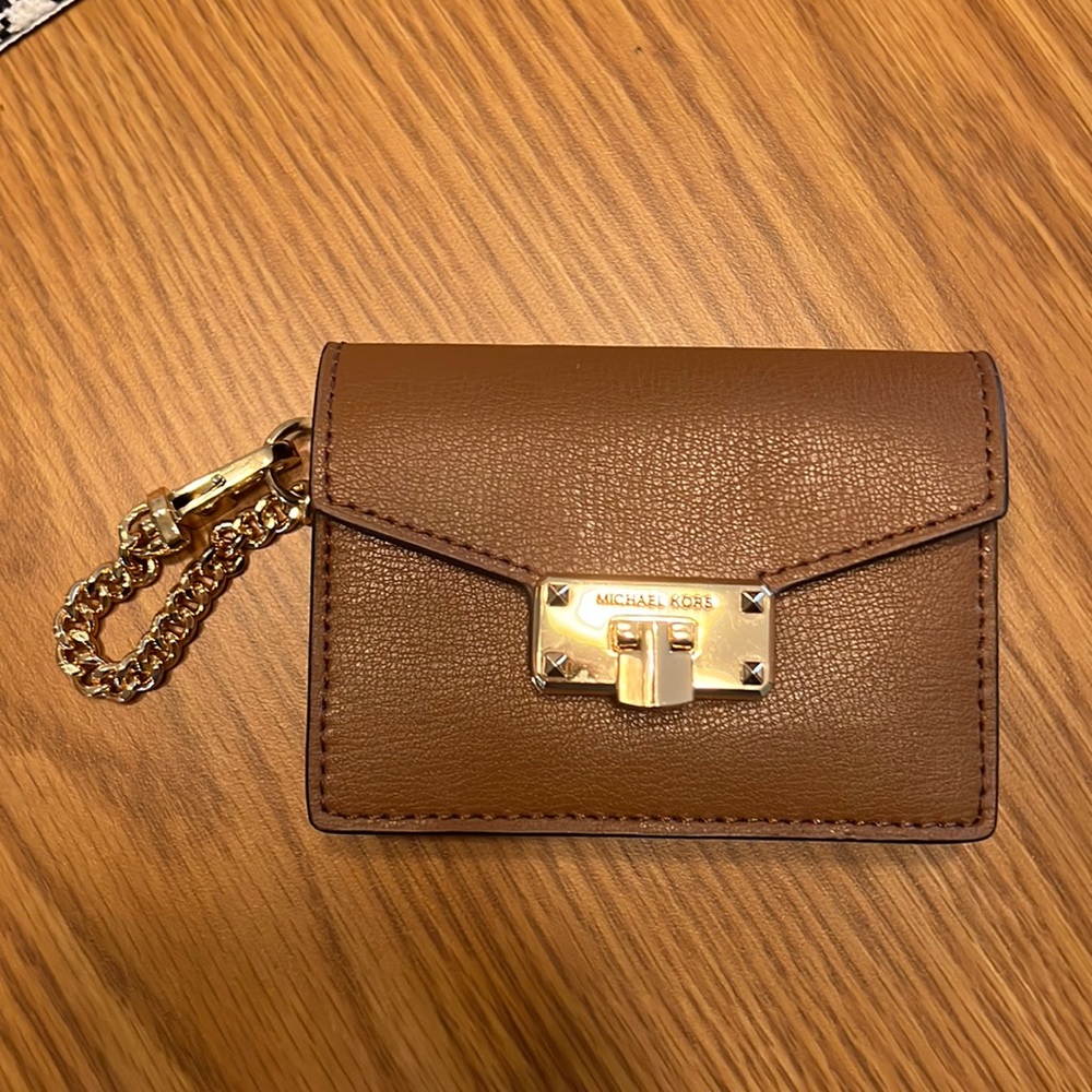 Authentic never used Micheal Kors wallet